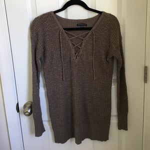 American Eagle tie up sweater