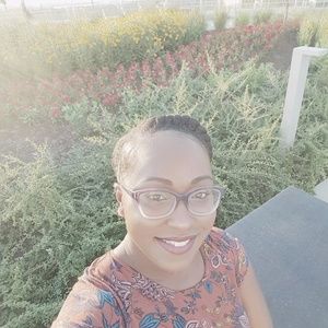 Meet your Posher, Keisha