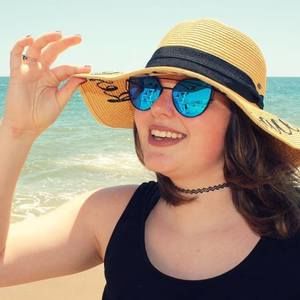 Meet your Posher, Gillian