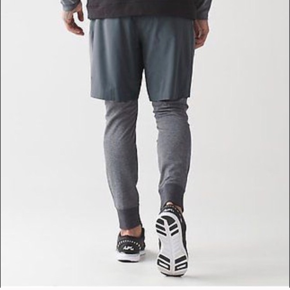 Men's lululemon one two joggers/shorts size large