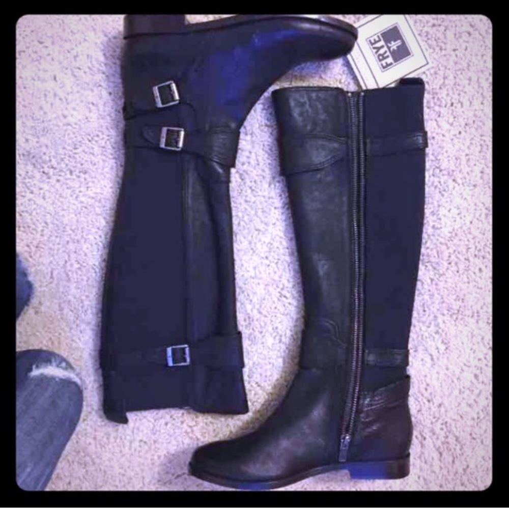 Black Leather FRYE boots (6)