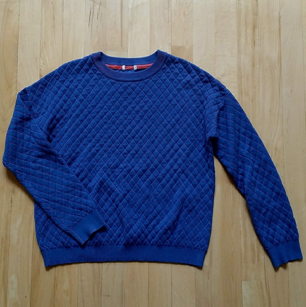 Blue diamond-stiched patterned sweater