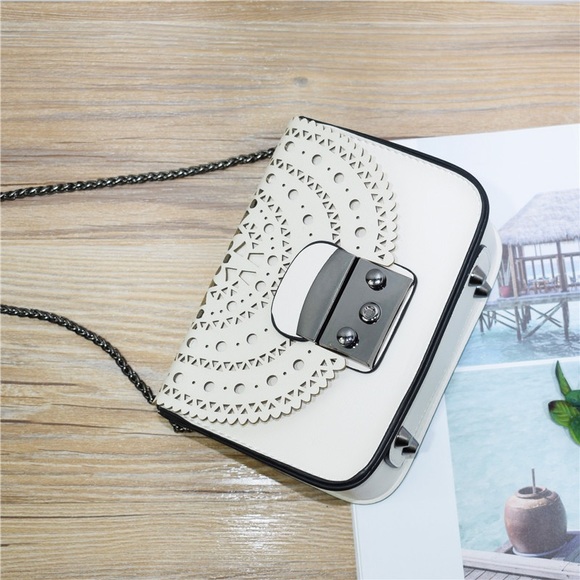 Last 1! White Hollow Out Bag - Picture 4 of 7