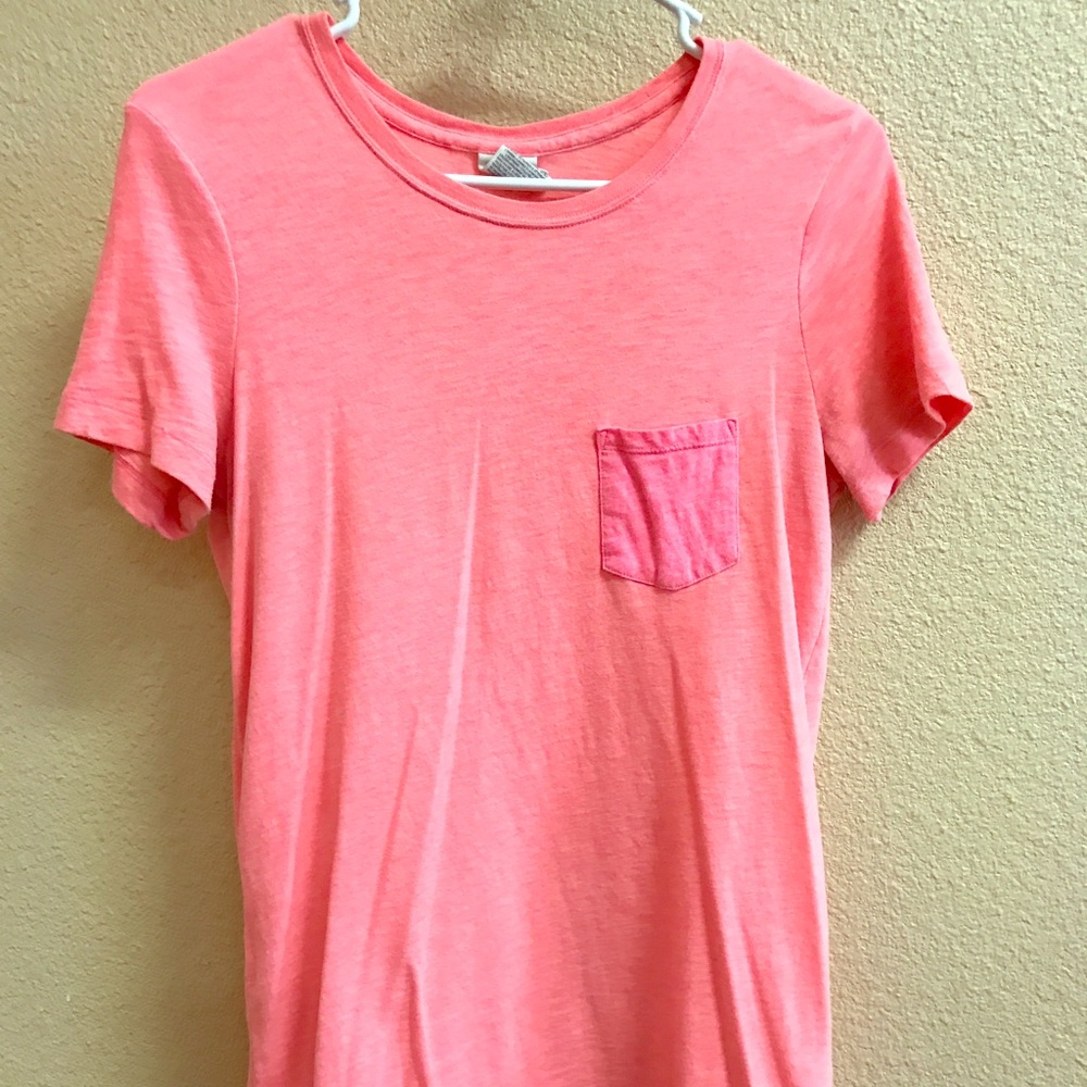 Super soft PINK top! Different shade pocket!