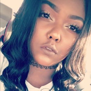 Meet your Posher, Roxxan