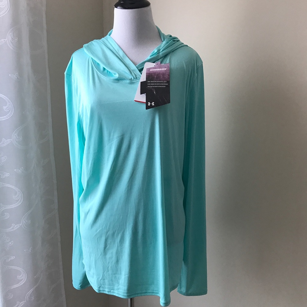 NWT UNDER ARMOUR Heat Gear Lightweight Hoodie