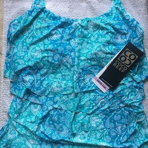 Coco Reef underwire bathing suit top size 38DD.