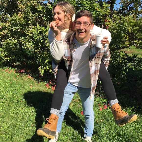 Meet your Posher, Brittany - Picture 1 of 1