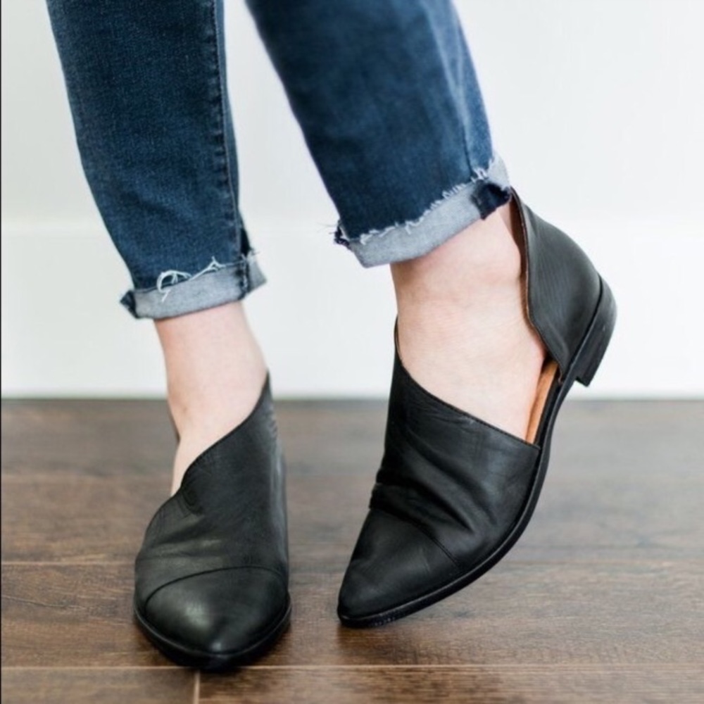 🔹Last One🔹 Size 9🔹Black Royale Closed Toe Flats - Picture 3 of 8