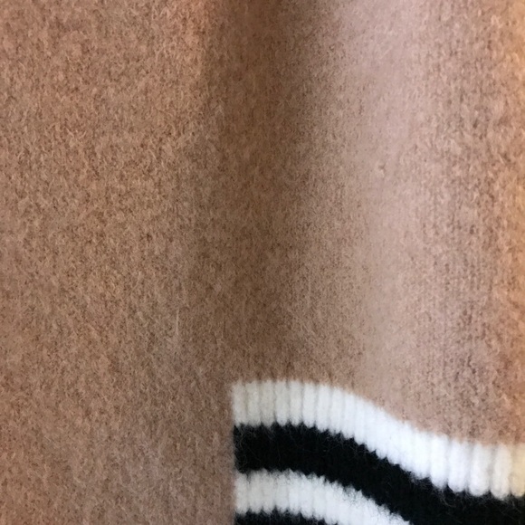 Hot and delicious bomber jacket - Picture 3 of 3