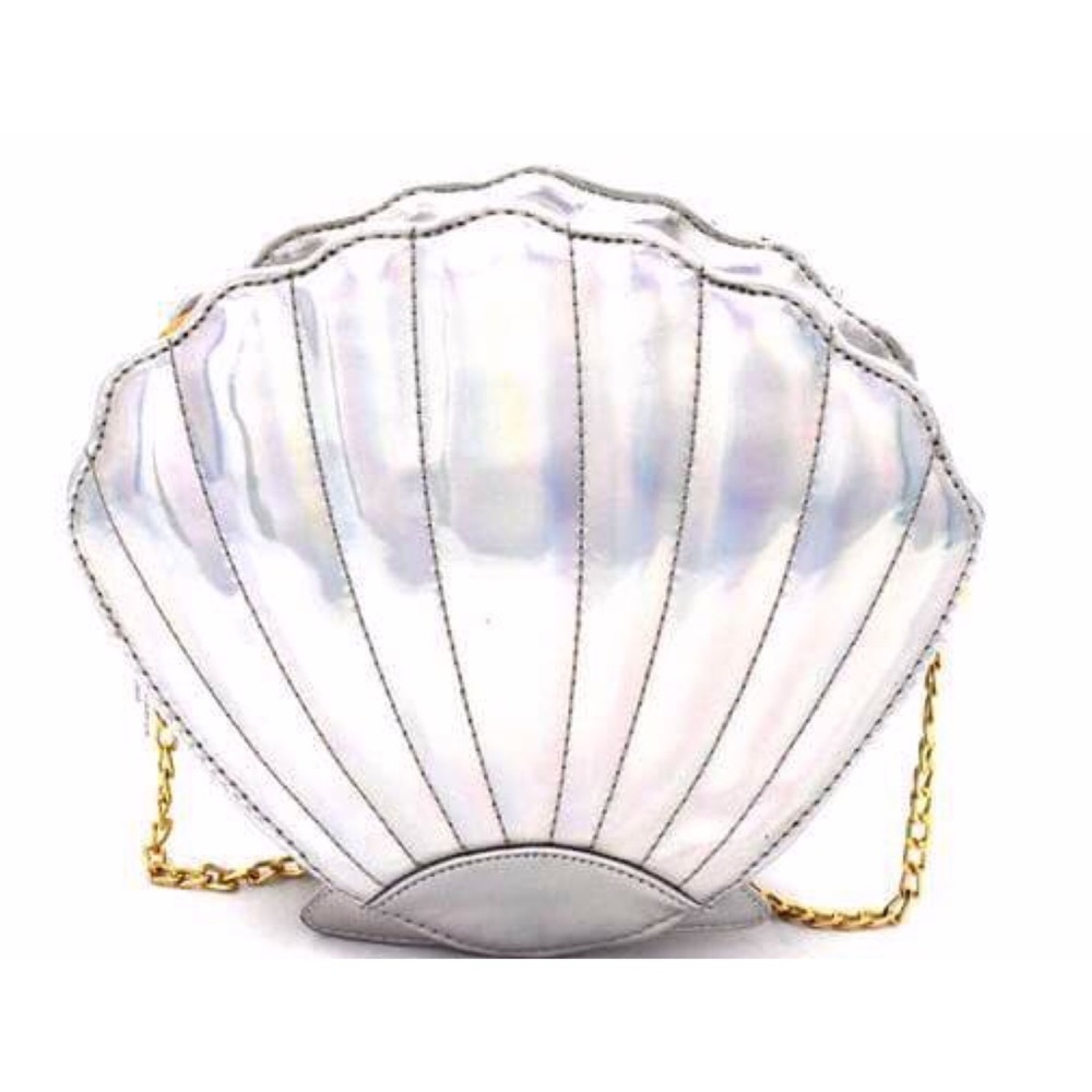 LAST ONE! ‼️ Iridescent Mermaid Seashell Purse - Picture 7 of 8