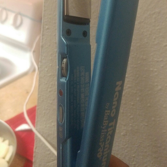 Hair straightener