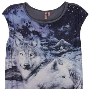 Dolled Up Grey Wolf Design Top 2x