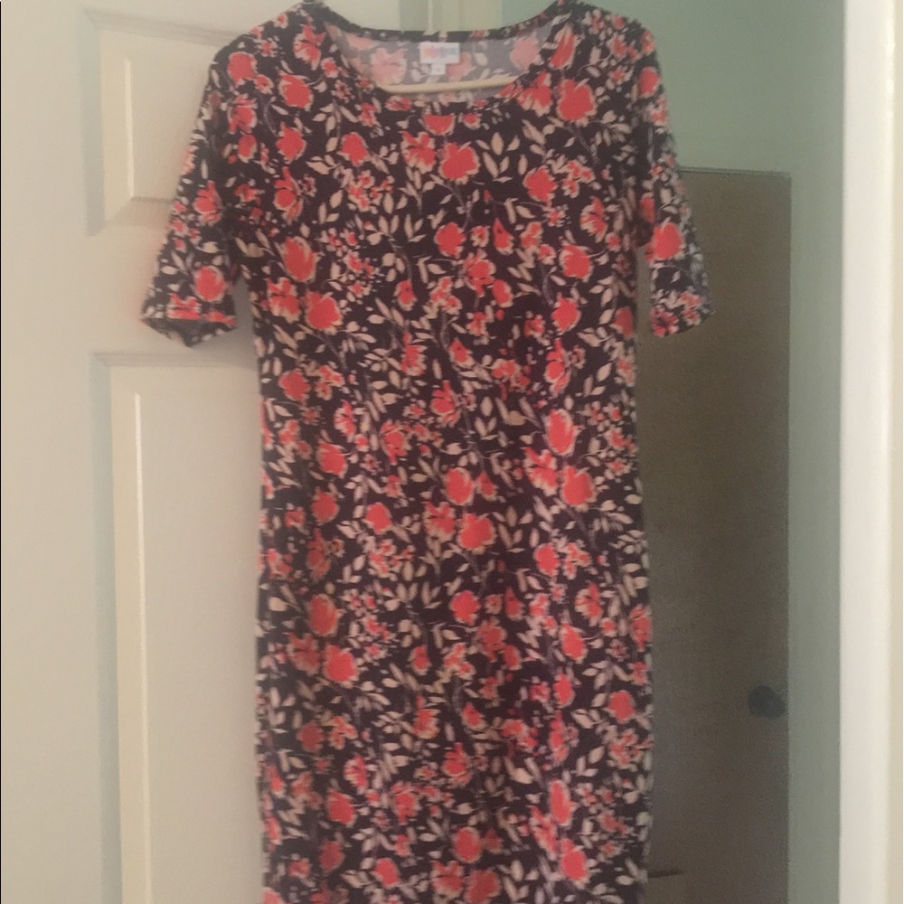 Julia size small