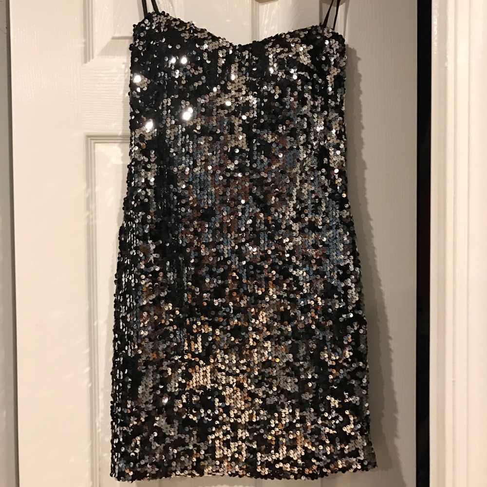 Strapless Sequin sparkly party dress