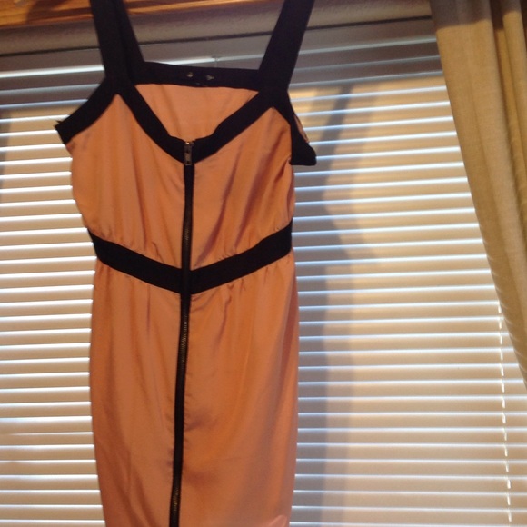 Dress - Picture 1 of 2