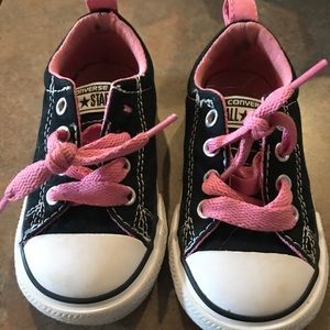 Toddler converse size 6