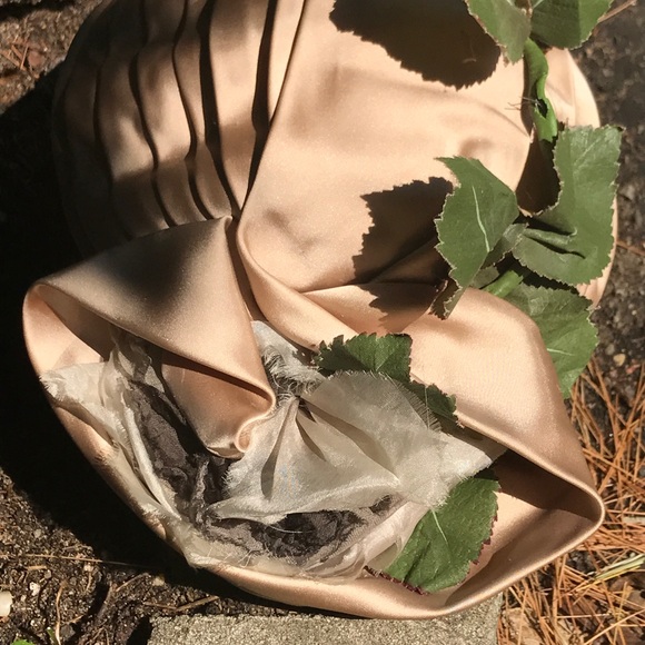 VTG 1960s Silk Flower Hat  main image 4