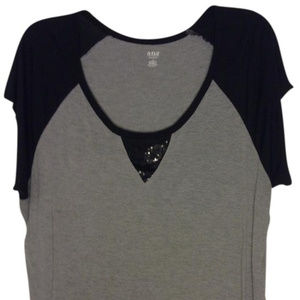 a.n.a. Grey & Black 3x V-neck Top