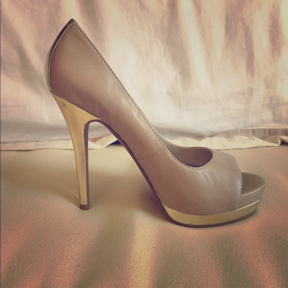 Jessica Simpson high heels