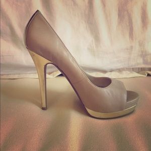 Jessica Simpson high heels