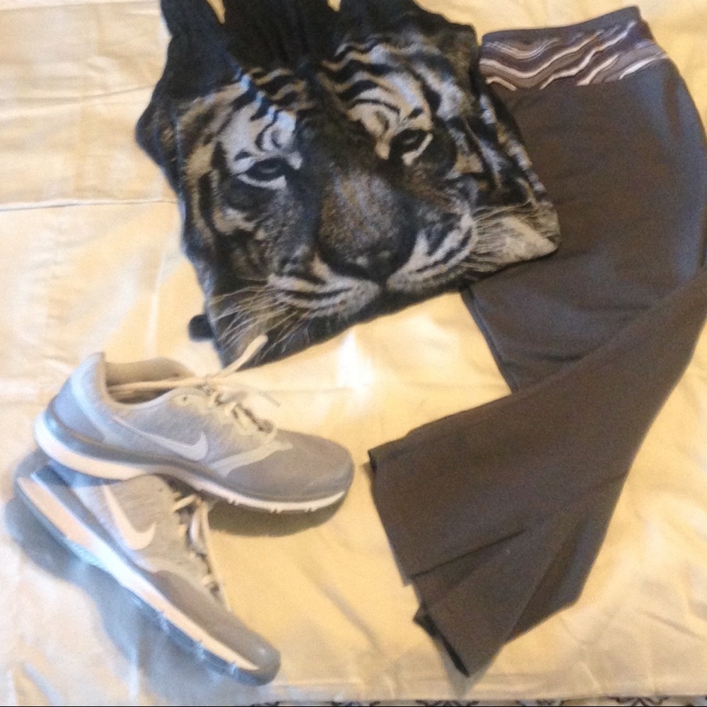 Gray Kohl's brand Workout Capris