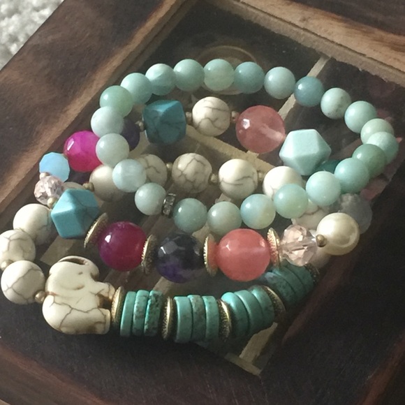 Beautiful set of three bracelets handmade - Picture 4 of 8