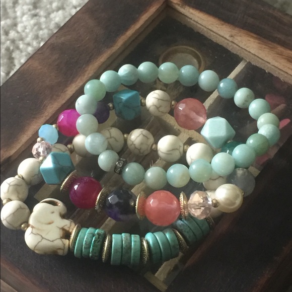 Beautiful set of three bracelets handmade - Picture 5 of 8