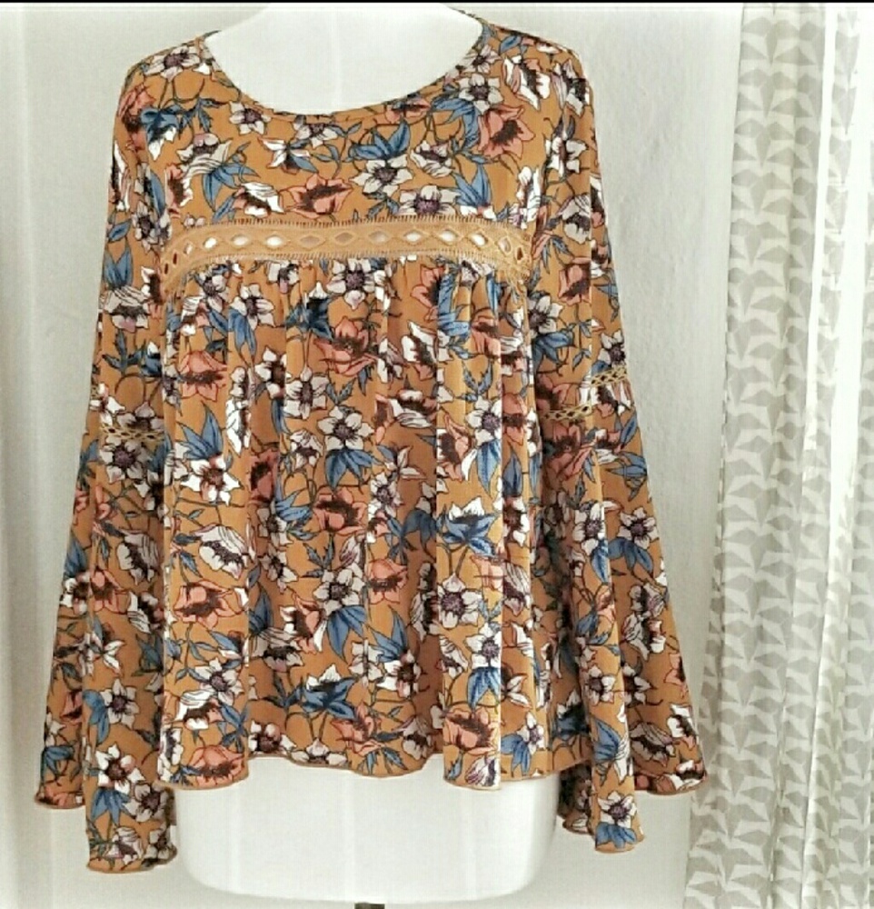 Boho Bell Sleeve Top NEW HOST PICK!
