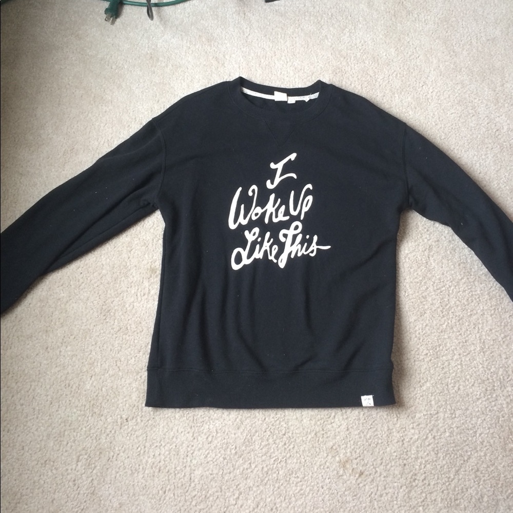 Graphic long sleeve sweatshirt