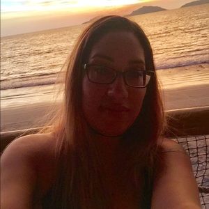 Meet your Posher, Nuria