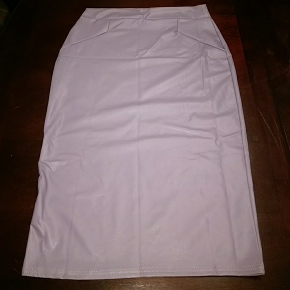 |XXL ONLY| Lavender gray vegan leather skirt - Picture 3 of 5