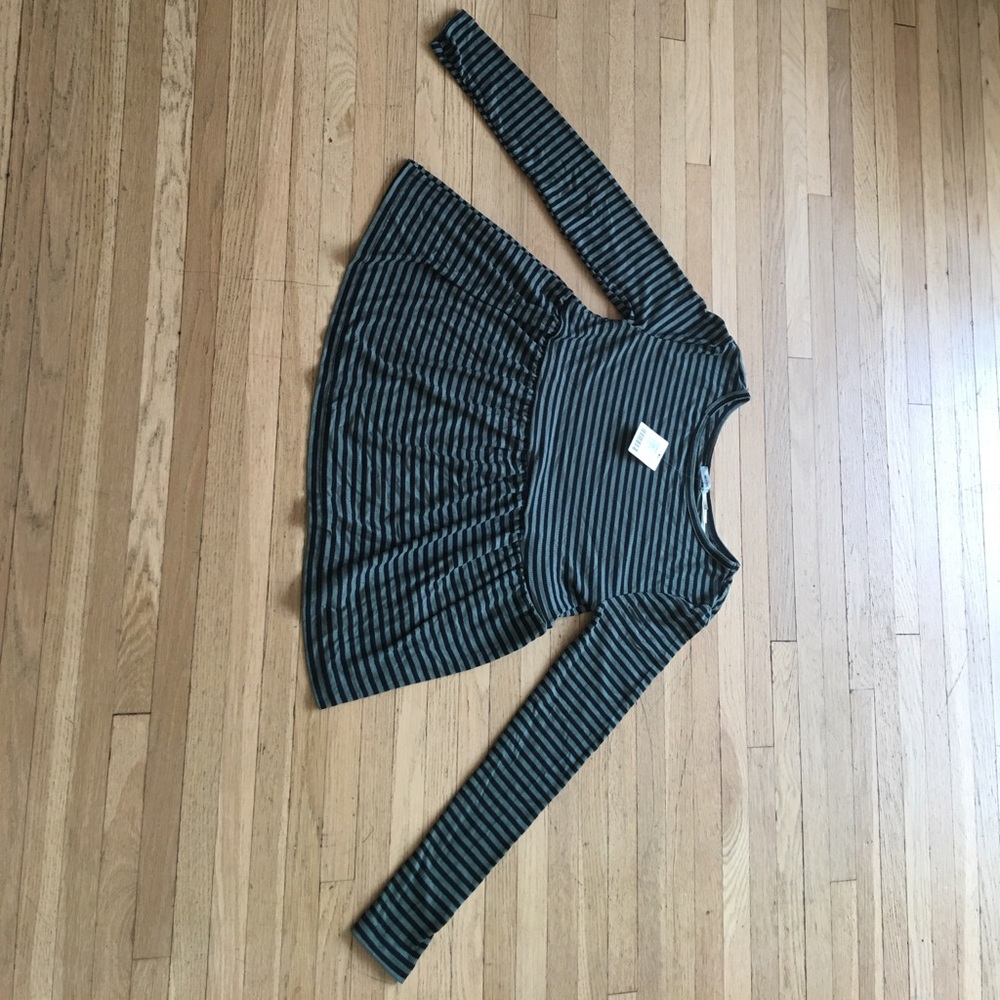 Urban Outfitters Kimchi Blue size small peplum top