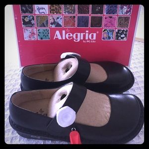 Alegria black Napa flats