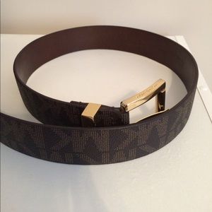 MICHAEL KORS brown leather belt like new