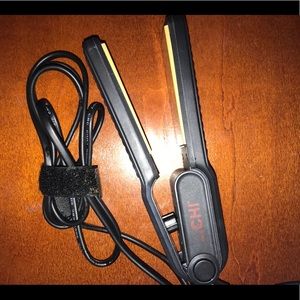 Mini Chi Ceramic Iron