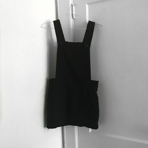 black overall dress w pockets/adjustable straps