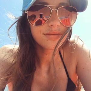 Meet your Posher, Jenn