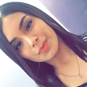 Meet your Posher, Daniela