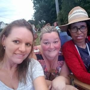 Meet your Posher, Brandee