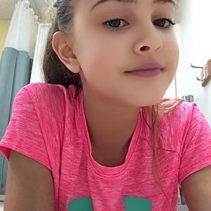 Meet your Posher, Madelyn