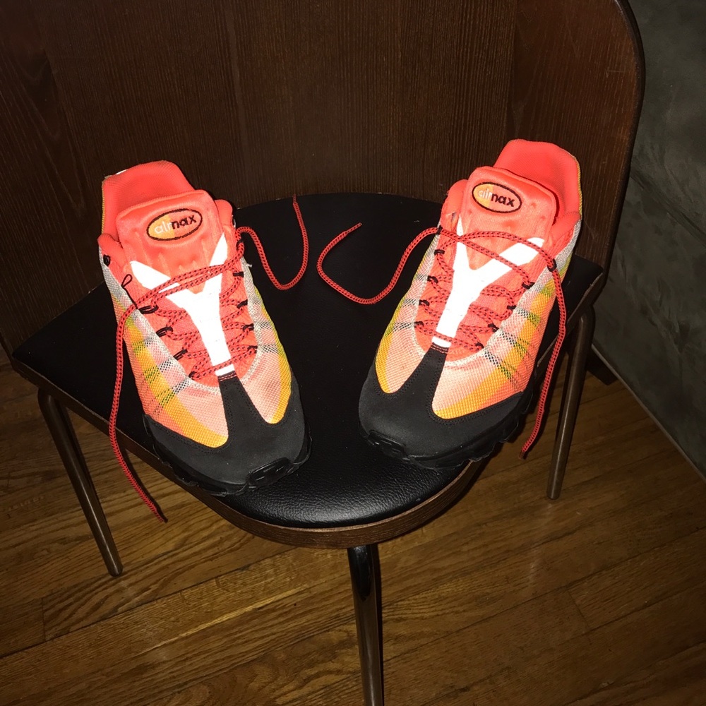 Orange and black Nike DYN FW size 12