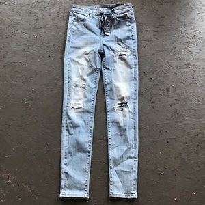 NEVER WORN - BRAND NEW american eagle jeans!