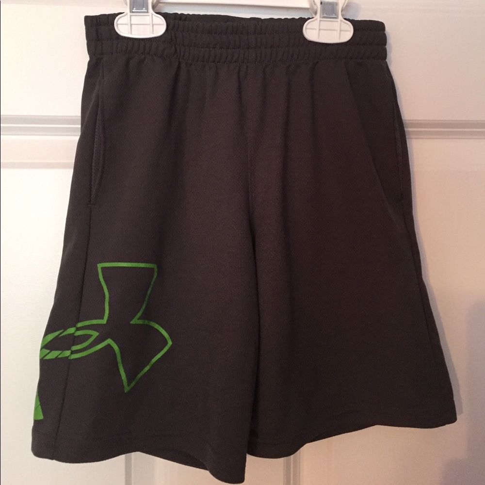 Boys Under Armour shorts