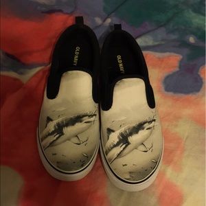 Boys slip on shark sneakers