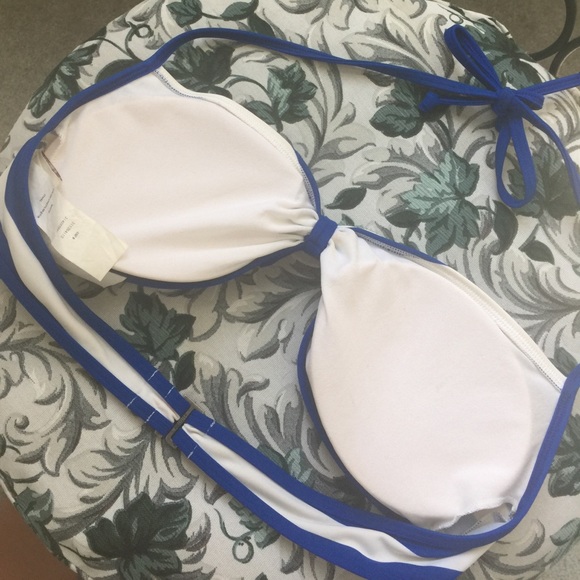 Hollister Bikini Top 💙 - Picture 3 of 4