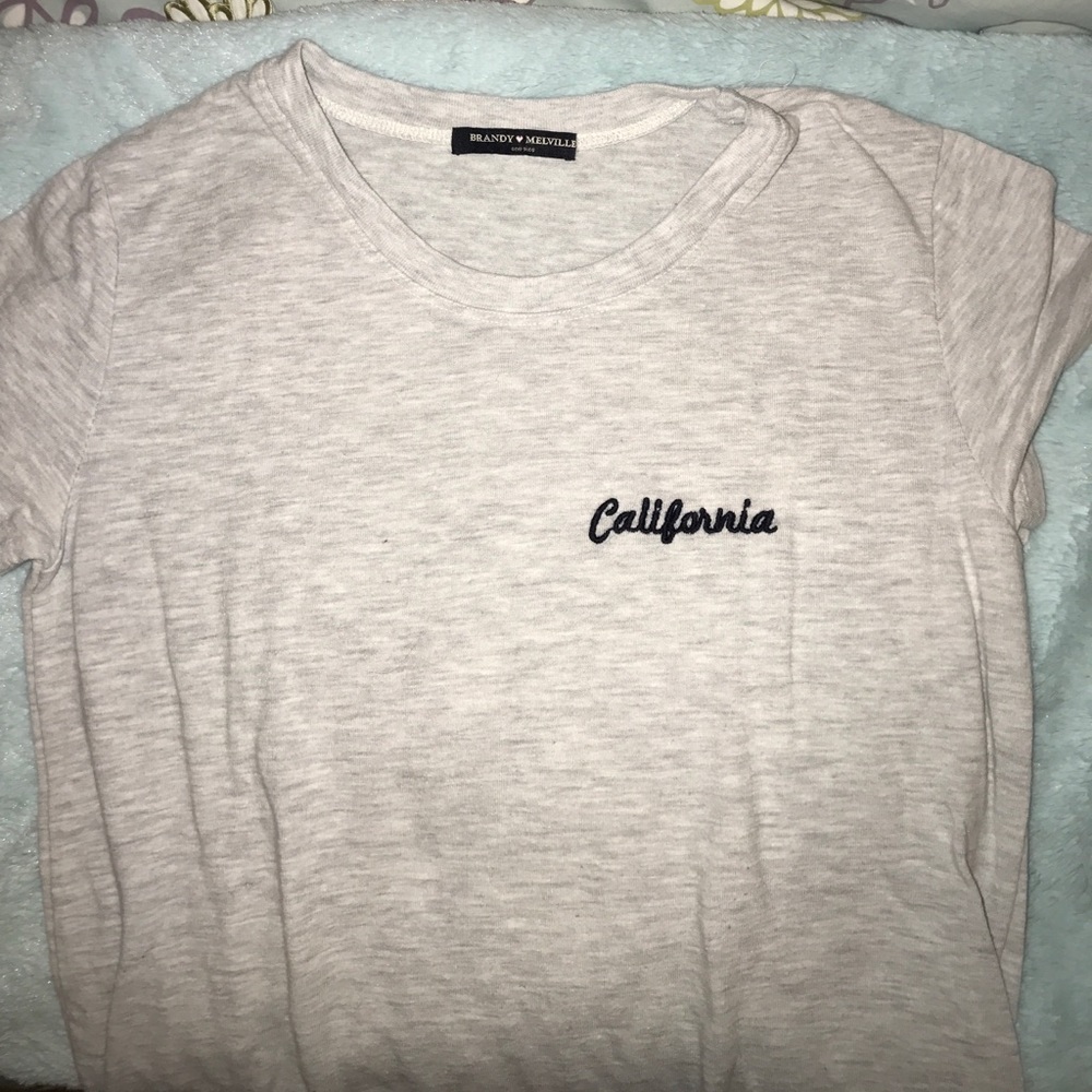 Brandy Melville t shirt