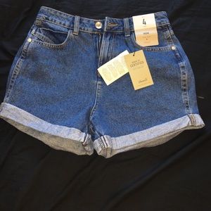 MOM High Rise Jean Short