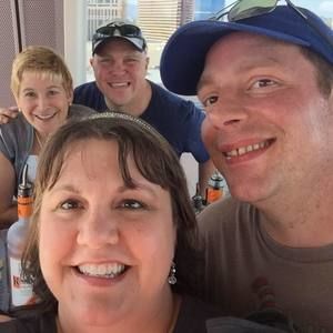 Meet your Posher, Carrie