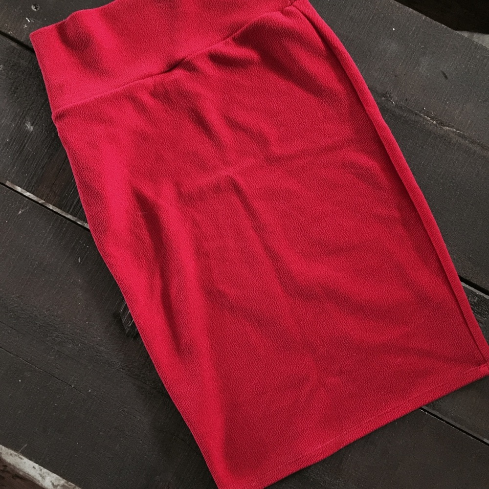 XS LulaRoe Cassie skirt red pencil skirt